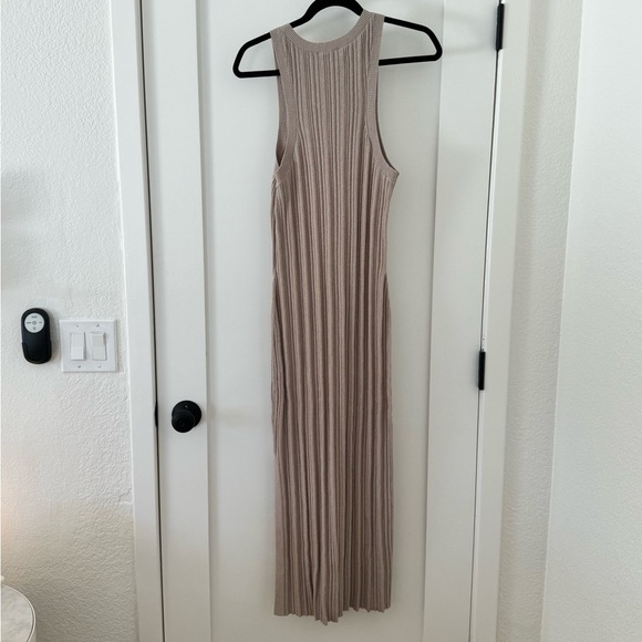 and other stories fitted midi tank dress - Picture 4 of 5